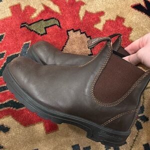 Blundstone 550 Walnut Brown size 7.5 US / 4.5 AUS